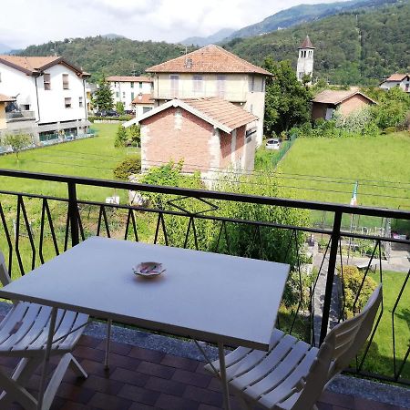 Ferienwohnung La Rosa Rossa Cambiasca Exterior foto