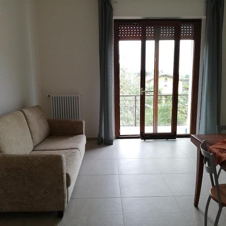 Ferienwohnung La Rosa Rossa Cambiasca Exterior foto